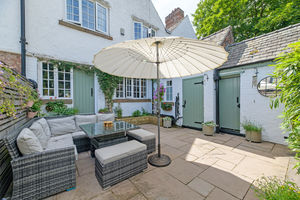 Courtyard Garden- click for photo gallery